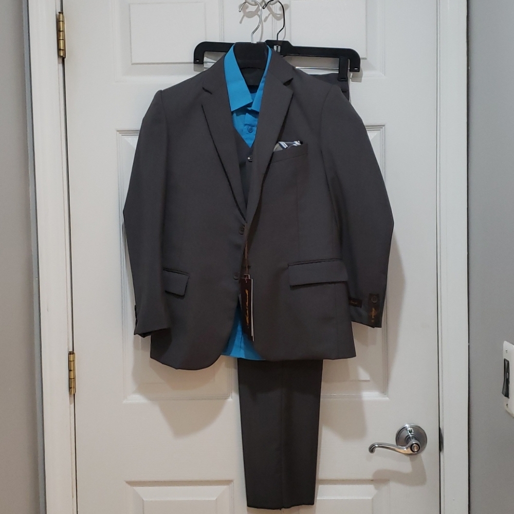 Alberto Danelli Gray 5 Piece Suit Size 12